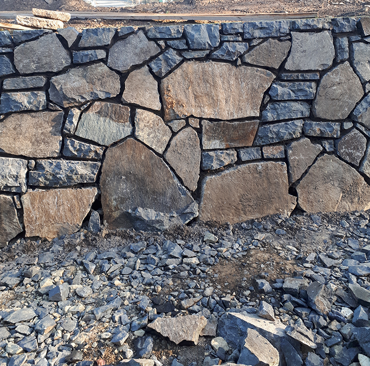 Retaining wall in Wee Jasper basalt
